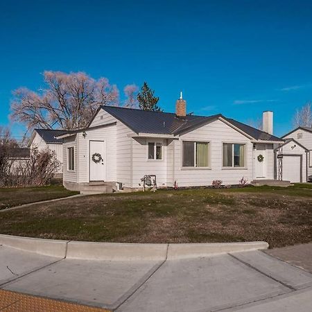 Professionally Designed Central Idaho Falls Home - 4 Bed 2 Bath Exteriör bild